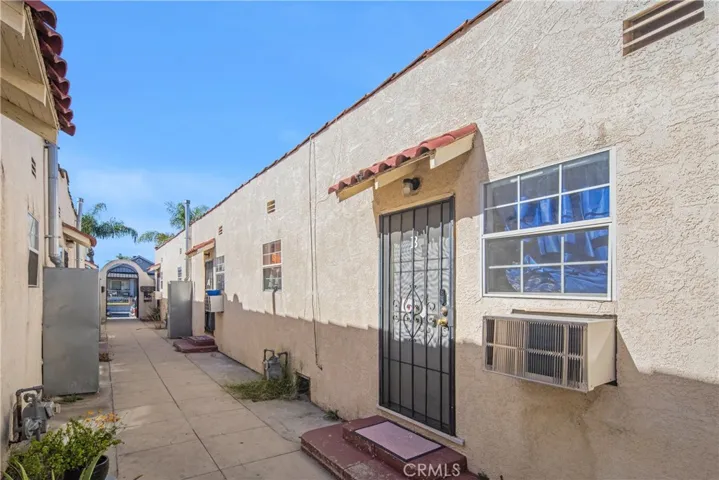 6200 Malabar, Huntington Park, California 90255