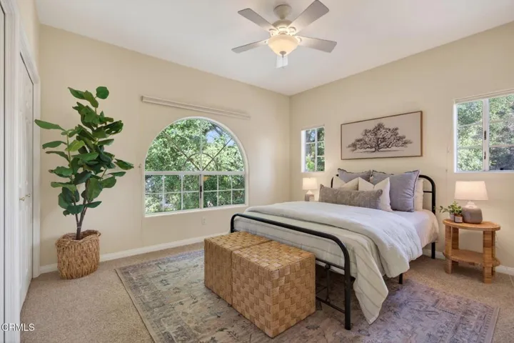 37 35-web-or-mls-UpmarketMedia-420And-12