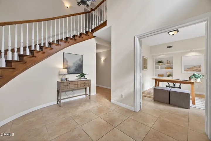 22 6-web-or-mls-UpmarketMedia-420And-013
