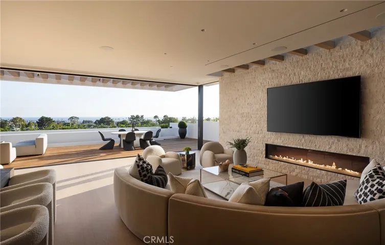 2519 Harbor View Drive, Corona Del Mar, California 92625