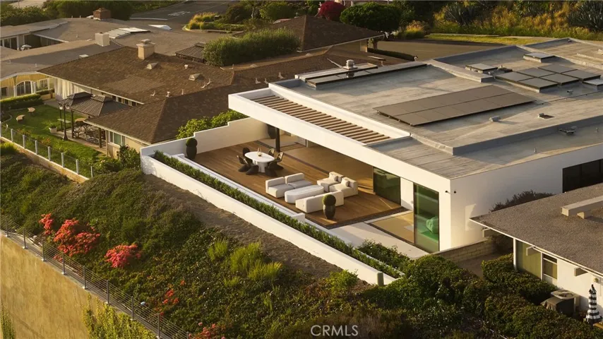 2519 Harbor View Drive, Corona Del Mar, California 92625