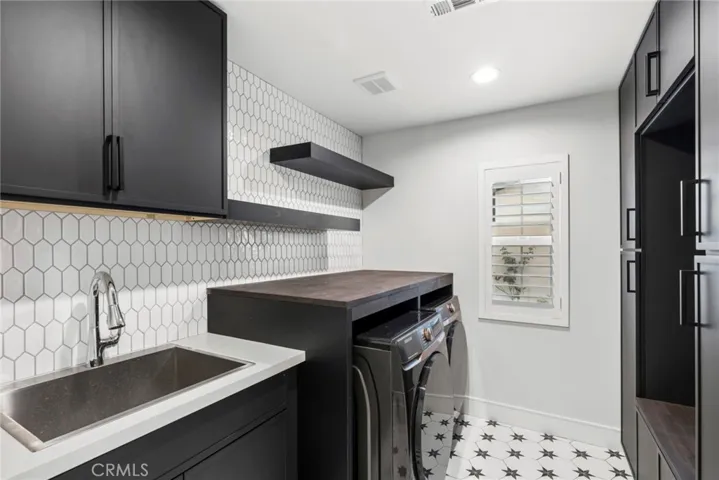 4652 Charnock, Irvine, California 92604