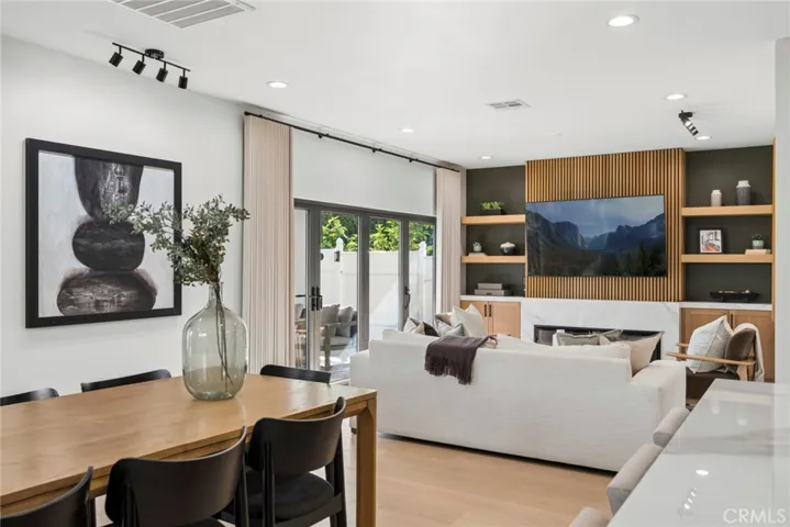 4652 Charnock, Irvine, California 92604