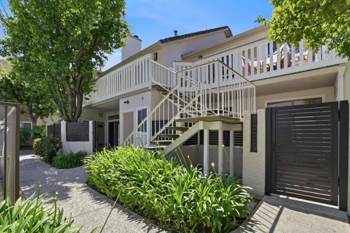2968 Moorpark Avenue 17, San Jose, California 95128