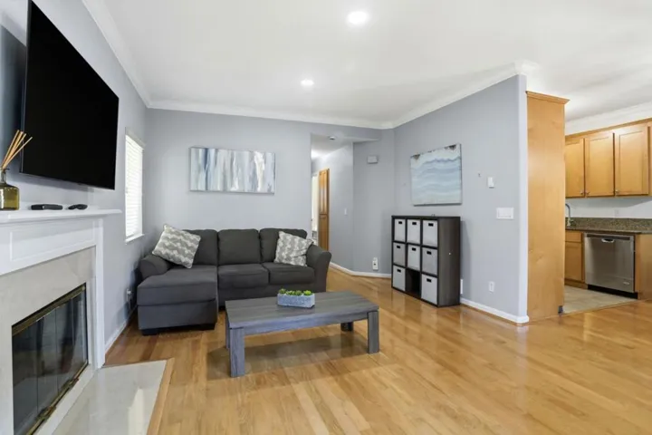 2968 Moorpark Avenue 17, San Jose, California 95128