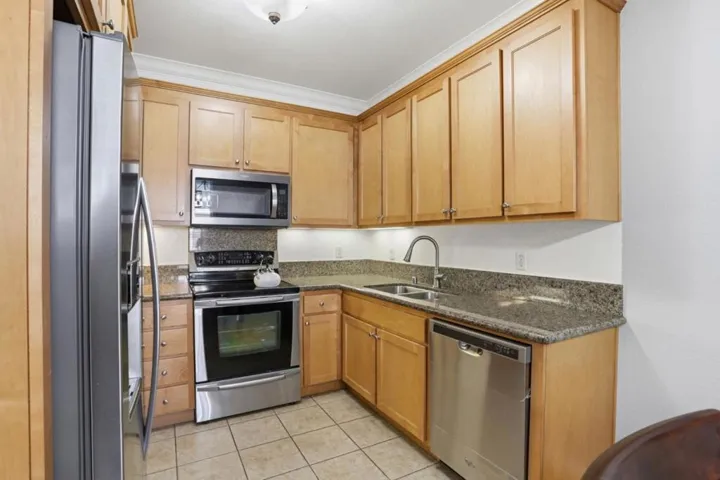 2968 Moorpark Avenue 17, San Jose, California 95128