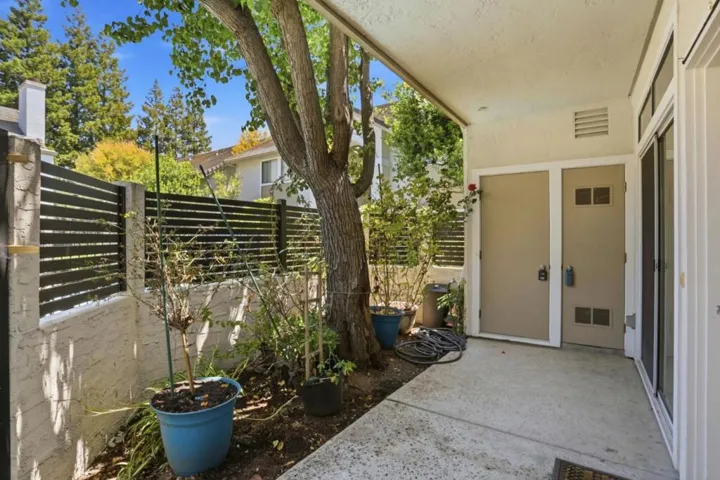 2968 Moorpark Avenue 17, San Jose, California 95128