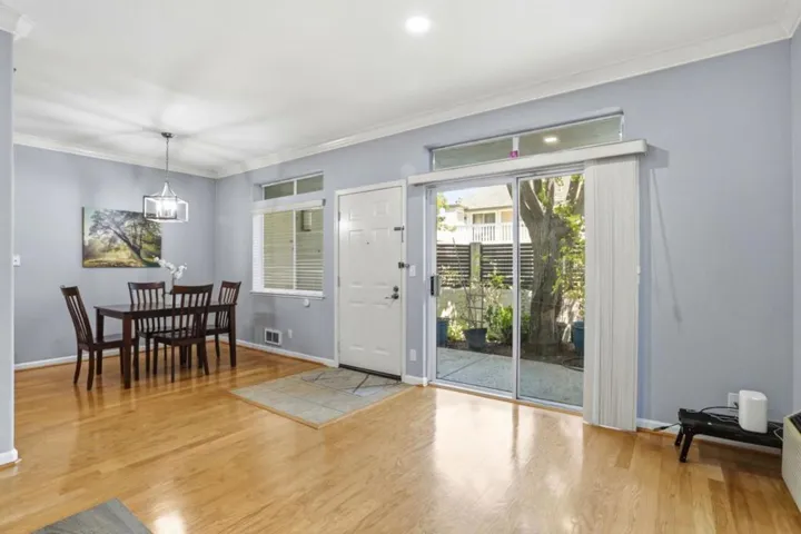 2968 Moorpark Avenue 17, San Jose, California 95128