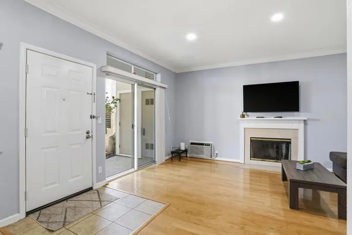 2968 Moorpark Avenue 17, San Jose, California 95128
