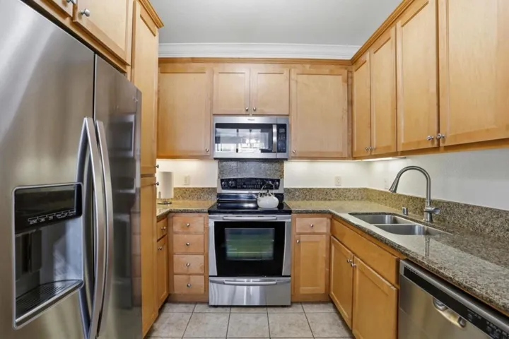 2968 Moorpark Avenue 17, San Jose, California 95128