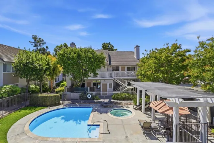 2968 Moorpark Avenue 17, San Jose, California 95128