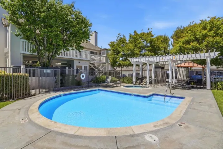 2968 Moorpark Avenue 17, San Jose, California 95128