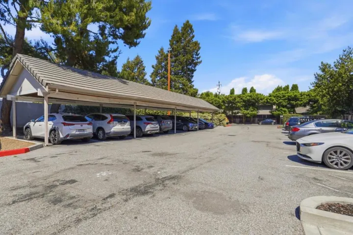 2968 Moorpark Avenue 17, San Jose, California 95128