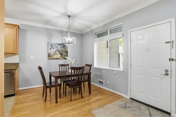 2968 Moorpark Avenue 17, San Jose, California 95128