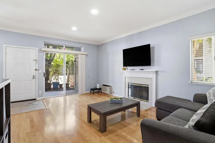 2968 Moorpark Avenue 17, San Jose, California 95128