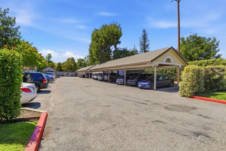 2968 Moorpark Avenue 17, San Jose, California 95128
