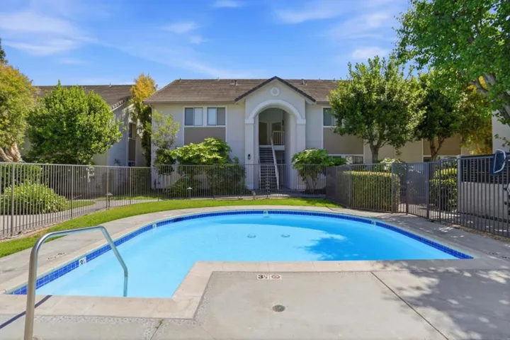2968 Moorpark Avenue 17, San Jose, California 95128