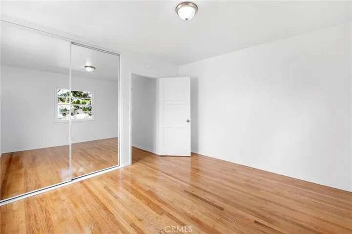 956 S Oak, Inglewood, California 90301