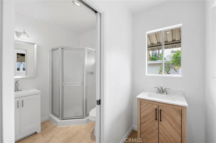 956 S Oak, Inglewood, California 90301