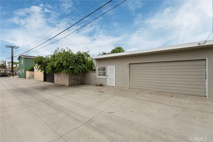 956 S Oak, Inglewood, California 90301
