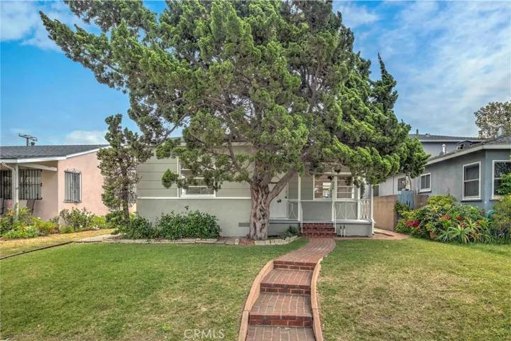 956 S Oak, Inglewood, California 90301