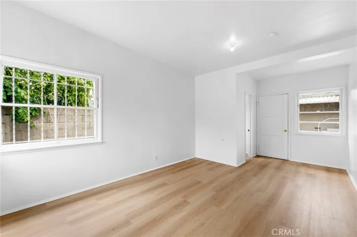 956 S Oak, Inglewood, California 90301