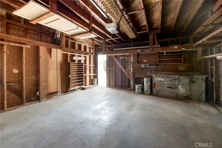 956 S Oak, Inglewood, California 90301