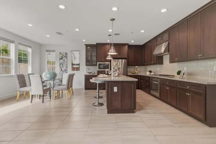 116 W Limerick Avenue, Mountain House, California 95391