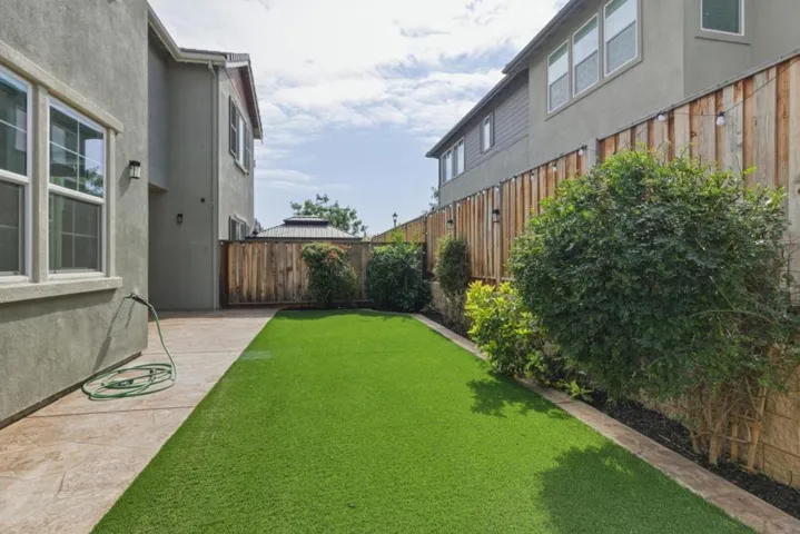 116 W Limerick Avenue, Mountain House, California 95391