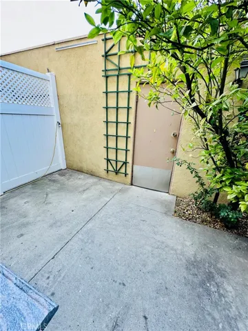 6225 Coldwater Canyon Avenue 117, North Hollywood, California 91606