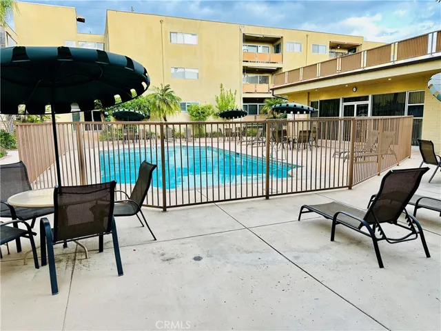 6225 Coldwater Canyon Avenue 117, North Hollywood, California 91606