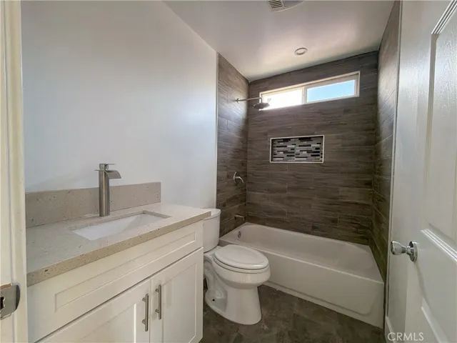 645 W 97th, Los Angeles, California 90044