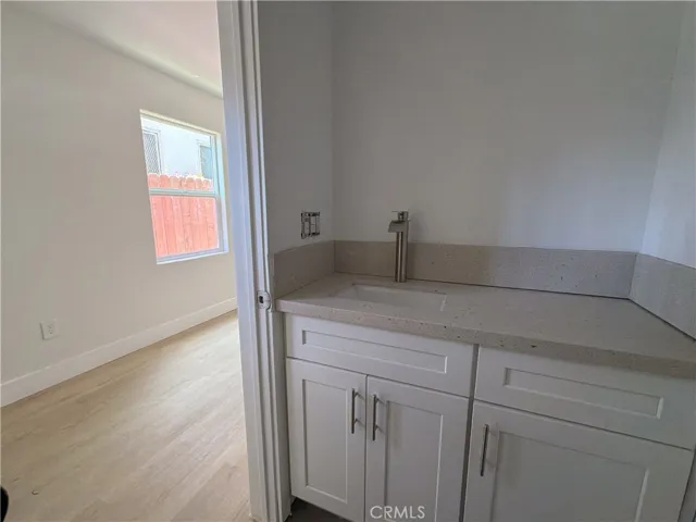 645 W 97th, Los Angeles, California 90044