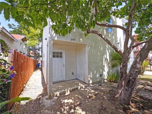 645 W 97th, Los Angeles, California 90044