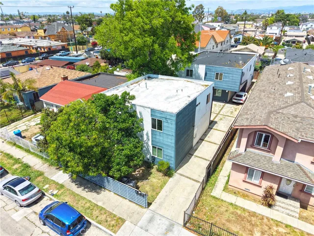 645 W 97th, Los Angeles, California 90044
