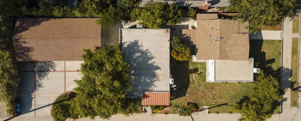 35-web-or-mls-6375 Adelaide Pl by Pierre