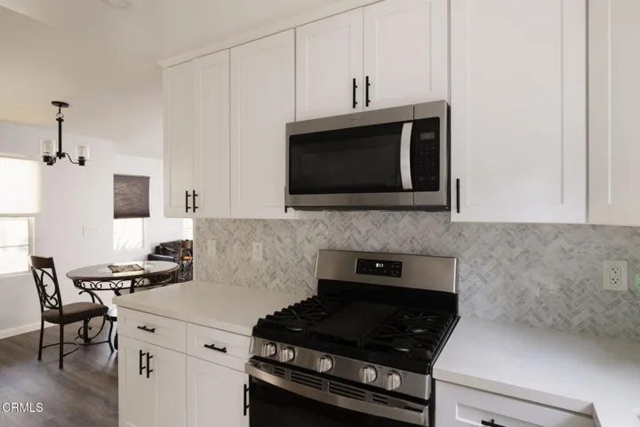 1003 N. Ave 64