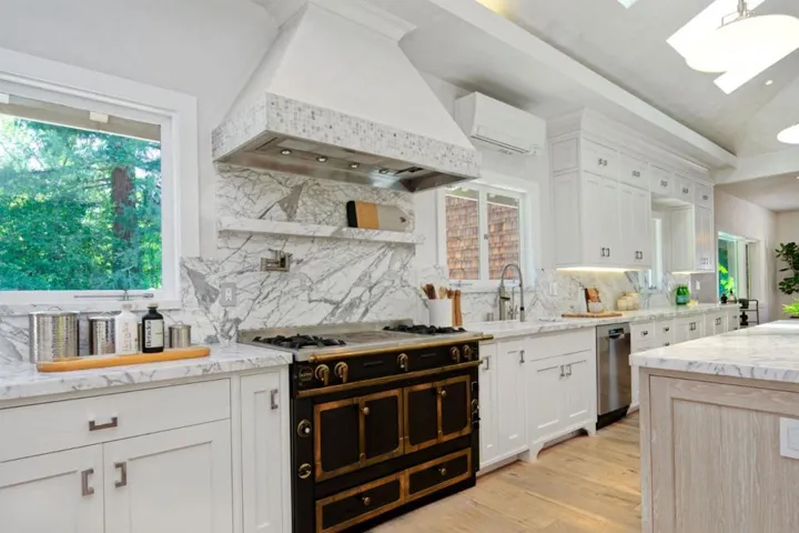 350 Willowbrook Road, Portola Valley, California 94028