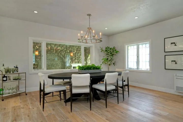 350 Willowbrook Road, Portola Valley, California 94028
