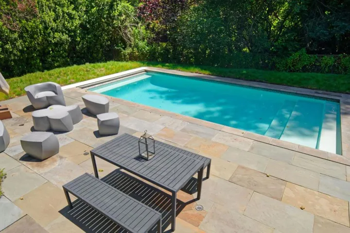 350 Willowbrook Road, Portola Valley, California 94028