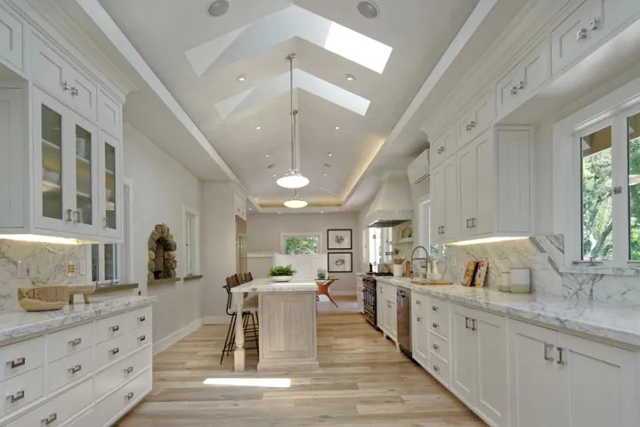 350 Willowbrook Road, Portola Valley, California 94028