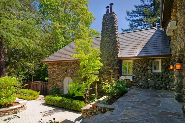 350 Willowbrook Road, Portola Valley, California 94028