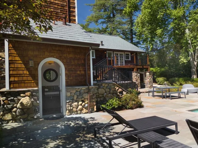 350 Willowbrook Road, Portola Valley, California 94028