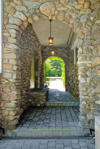 350 Willowbrook Road, Portola Valley, California 94028