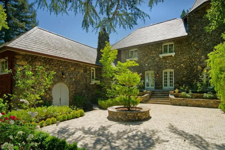 350 Willowbrook Road, Portola Valley, California 94028