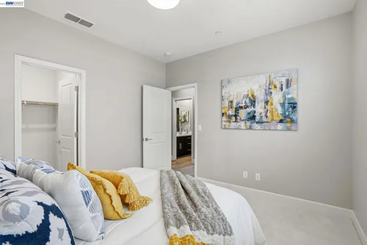 2542 Azalea Ave, Tracy, California 95376