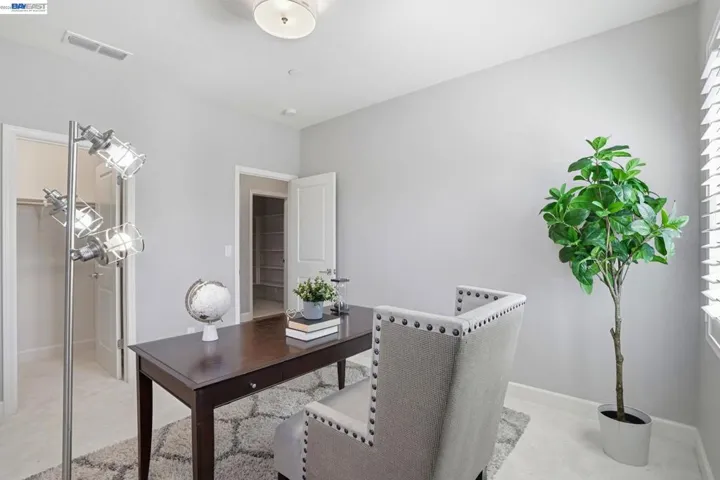 2542 Azalea Ave, Tracy, California 95376