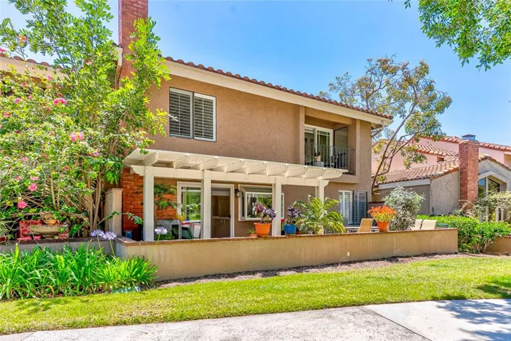 6401 E Nohl Ranch 3, Anaheim, California 92807