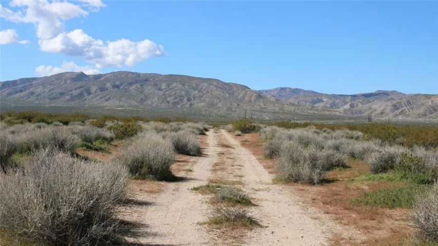0 Collins Street, Mojave, California 93501
