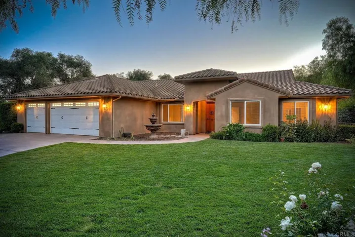 1285 S Stage Coach Ln, Fallbrook, California 92028